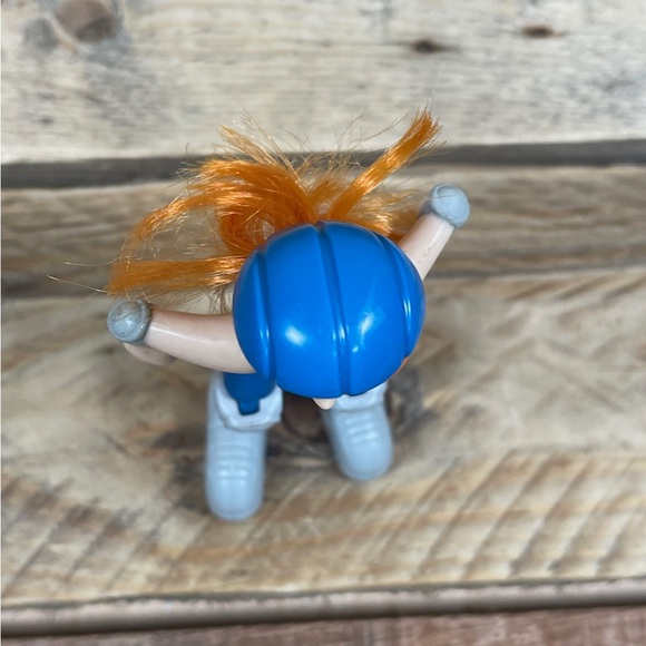 Disney Kim Possible 4” Rollerskating Figure 2003 McDonalds Helmet Kneepads Toy - Picture 4 of 6